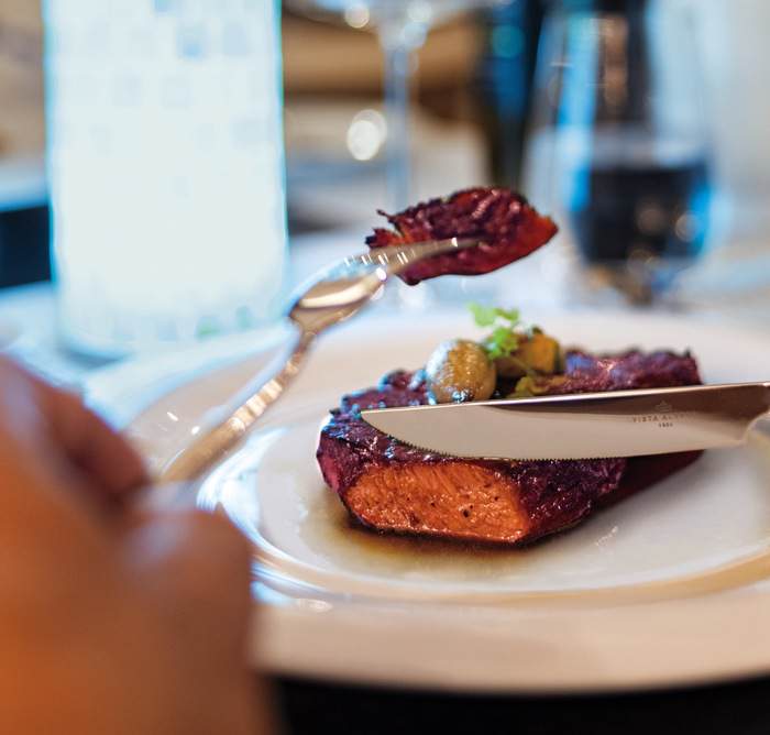 Atlas Ocean Voyages World Navigator 7AFT Grill Steak ©Atlas Ocean Voyages.jpg